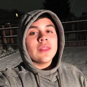 Meet your Posher, Julian